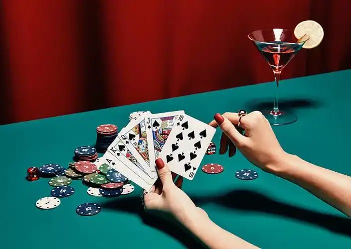 Studio live-dealer bloodstrike menampilkan meja blackjack dan roulette dengan dealer profesional dan streaming kualitas tinggi